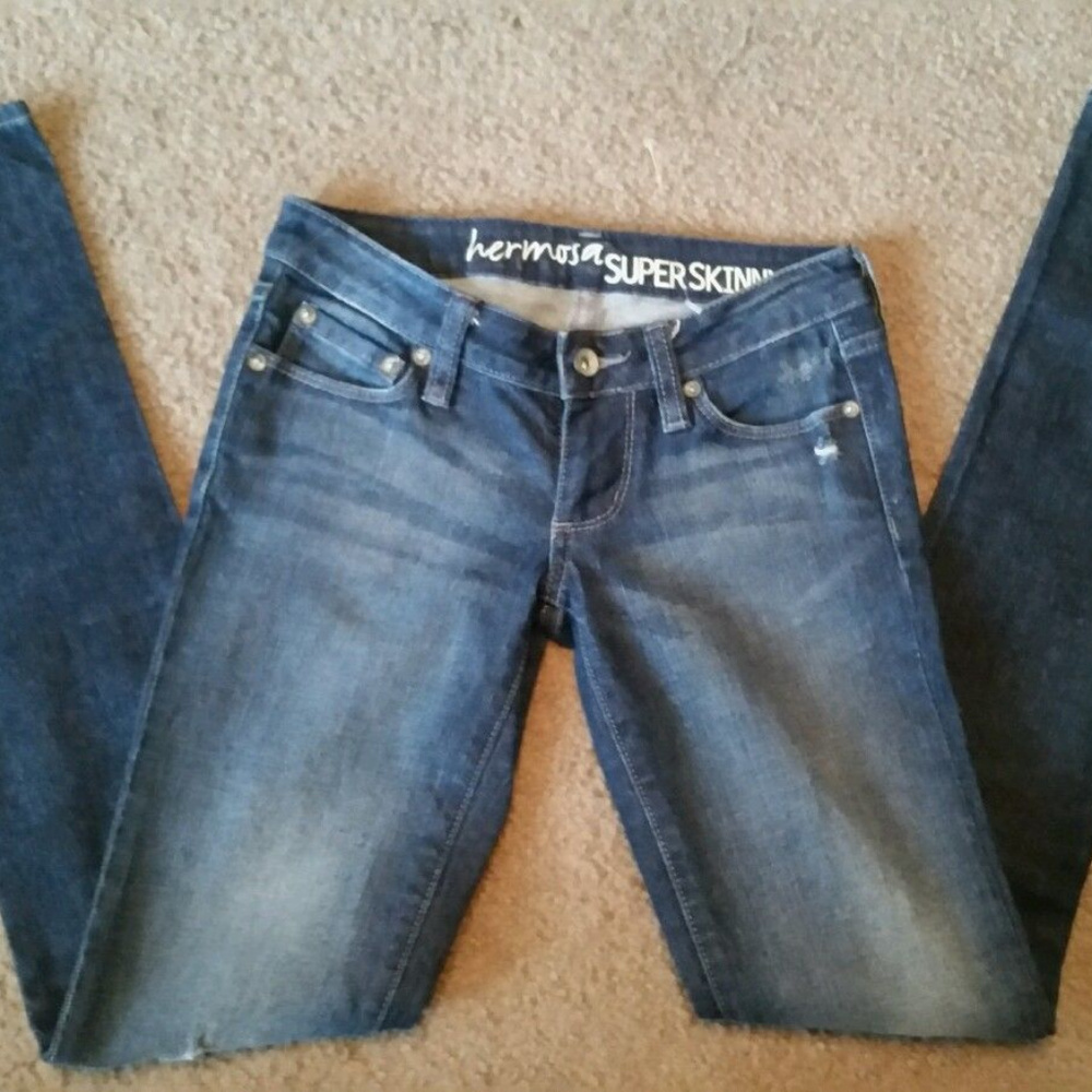 NEW Bullhead jeans size 0 /26" waist Regular SUPER SKINNY New